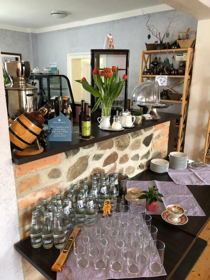 Alte Schule Cafe Und Pension Drehna ภายนอก รูปภาพ