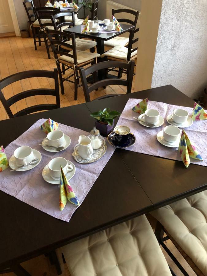Alte Schule Cafe Und Pension Drehna ภายนอก รูปภาพ